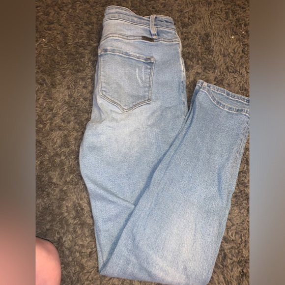 Jeans - Picture 2 of 3